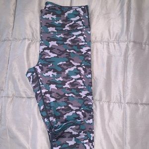 Fabletics Capri Leggings